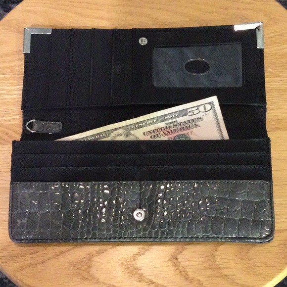 Mac & Jac (M&J) Handbags - Mac & Jac (M&J) Gray Wallet